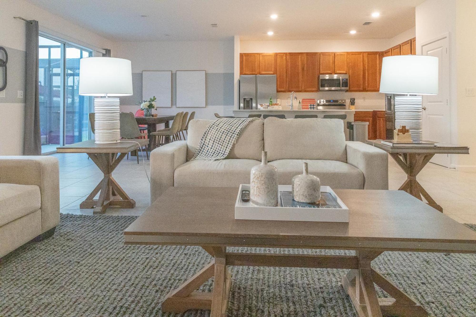 Waterfront Brand New Modern Luxury 8 Bedroom Pool House! Sleeps 16 키시미 외부 사진